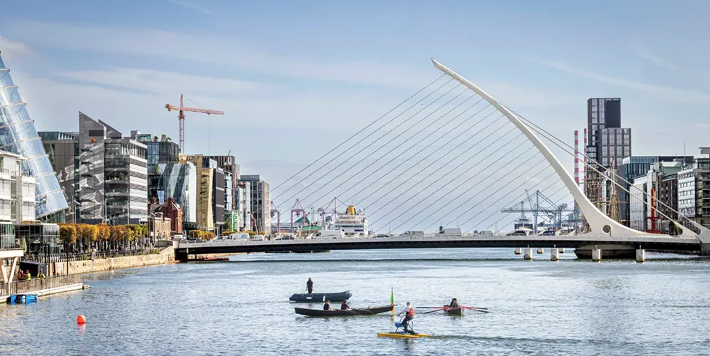 liffey river and bridge - Dublin - H2QO